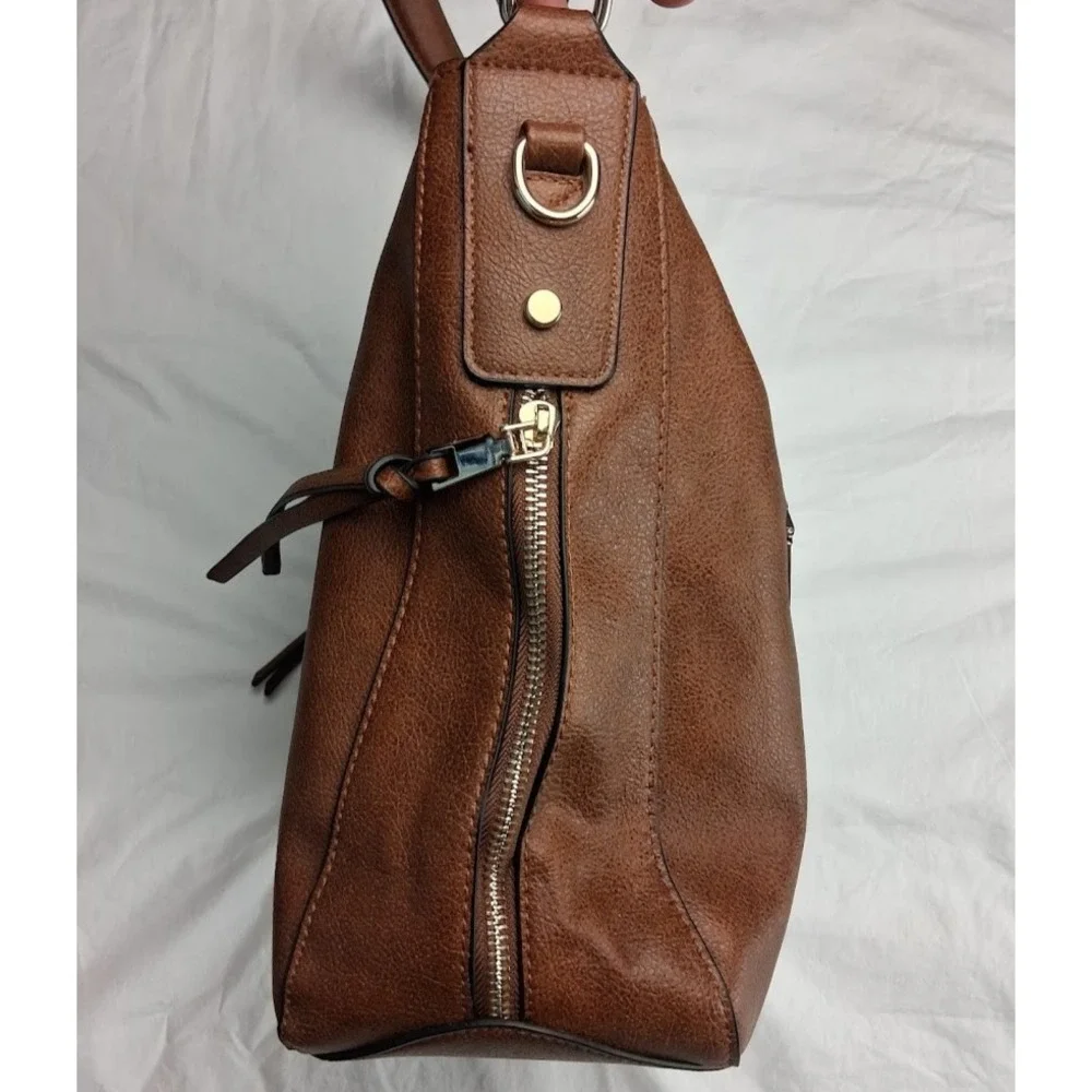 Realer Brown Faux Leather Hobo Shoulder Bag Side Pockets Extra Strap Zip NWT